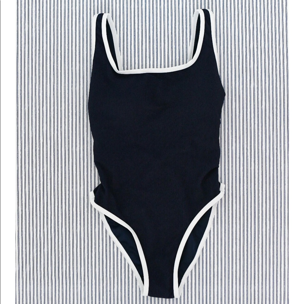 Snow lain navy blue medium one price.